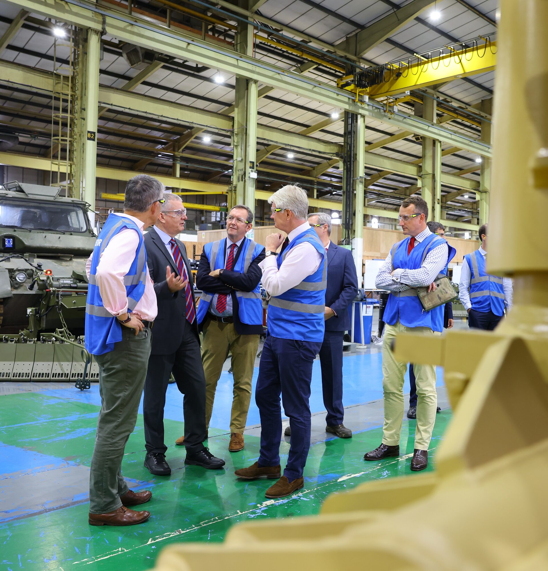 Commander Field Army, Lieutenant General Sir Ralph Wooddisse, and Director General Land, Chris Bushell visit Armstrong Works.