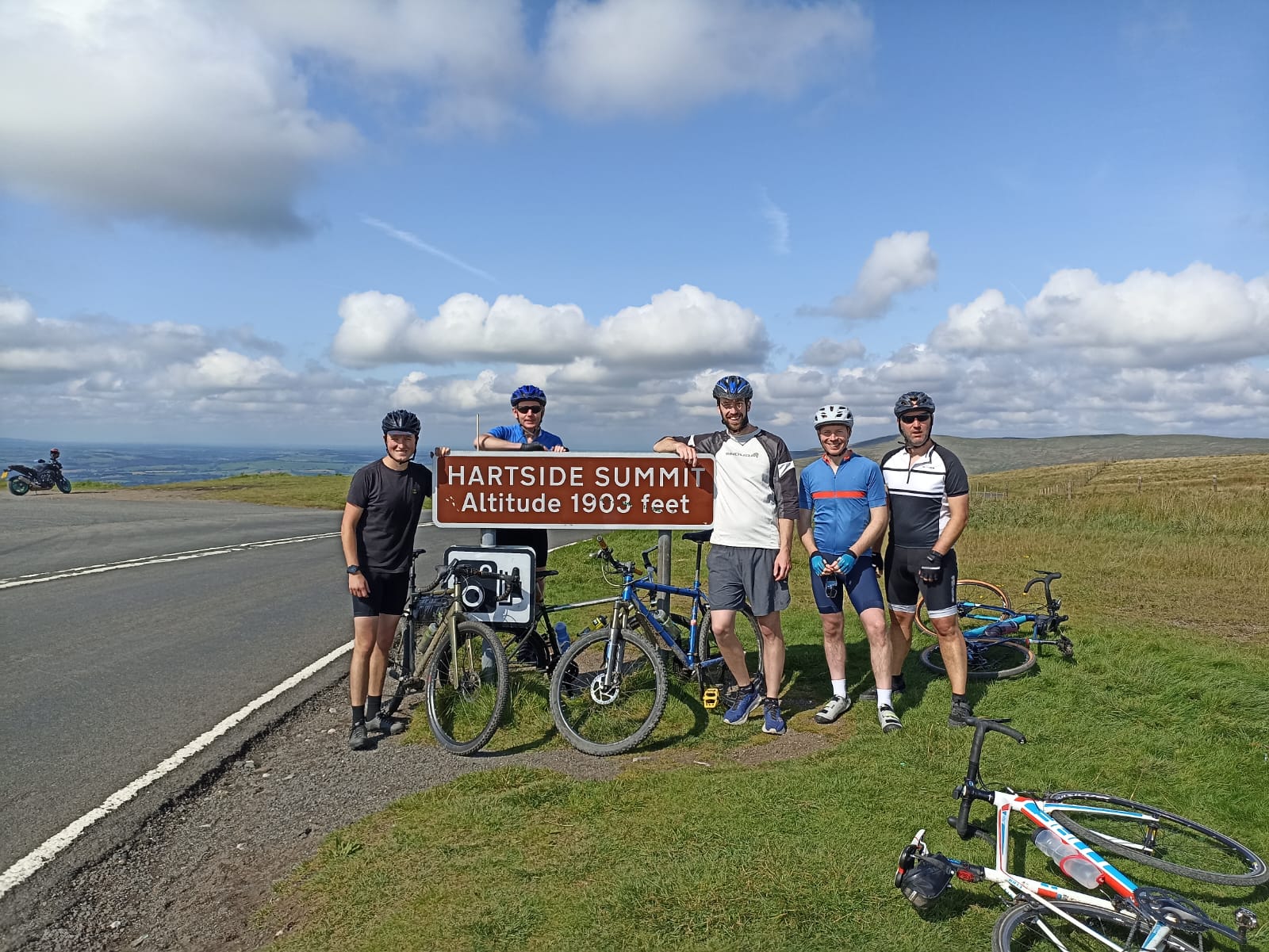 Pearson Engineering team complete the coast to coast for local charity
