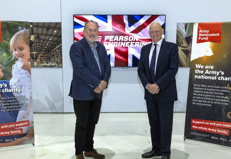 Ian Bell (l) CEO of Pearson Engineering with Major General Tim Hyams CB OBE CEO of the ABF
